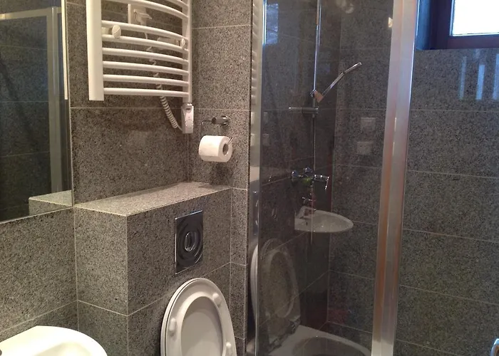 Деревянный коттедж House